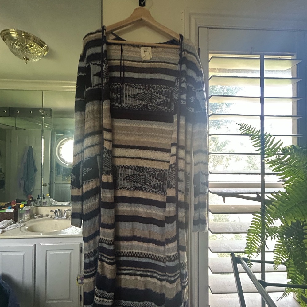Billabong Navy and Cream Striped Sweater